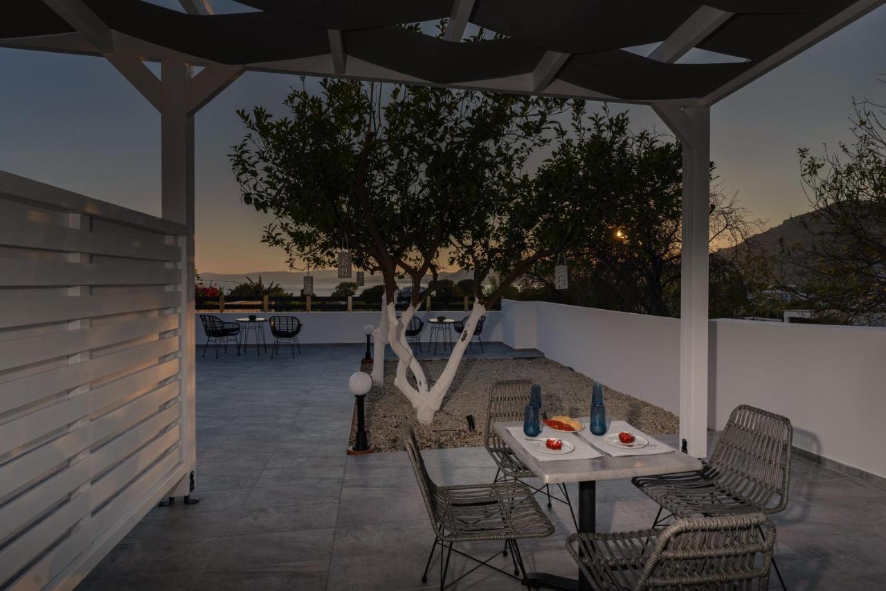 Pounedes Luxury Suites Pefki 外观 照片